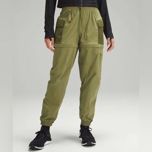 Lululemon Convertible High-Rise hiking Jogger size 4